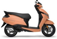 Review Motor Matic Bagasi Muat Helm Murah, All New TVS Callisto 110